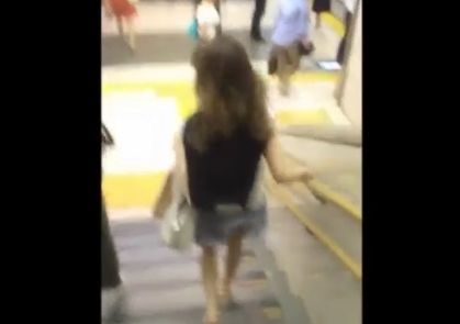 家までストーキングして盗撮する卑劣行為！流石にこれはヤバすぎるｗ