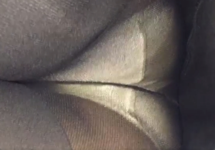 黒パンストに透けて見える本物パンティ控えめに言って最高やん？ｗ