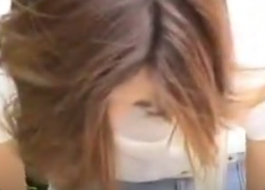 子連れママの前かがみ胸チラがエロすぎるんだけどｗ