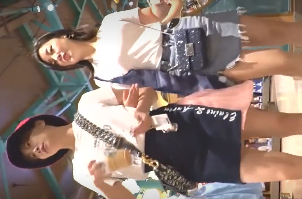 Tバック穿いてる女ってだいたいビッチだよな！Tバック盗撮ｗ