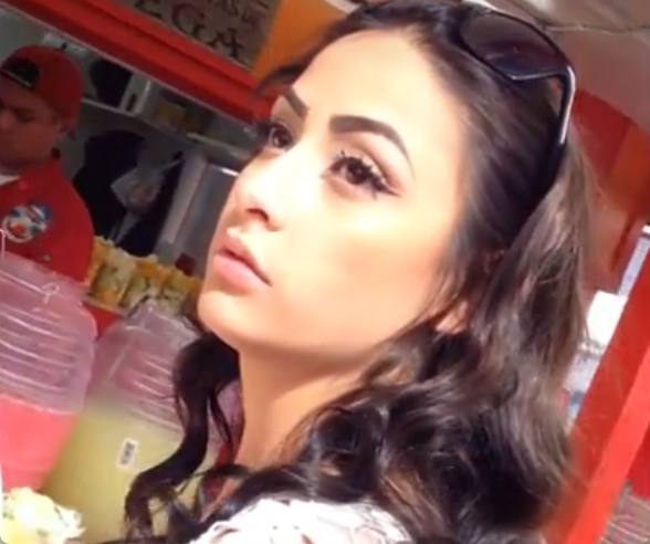 海外逆さ盗撮映像！見るからにトップレベルの最強美女ですｗ