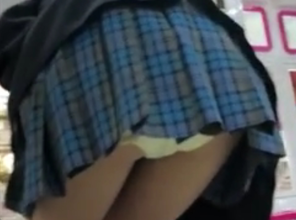 このアングル神すぎ！リアルにこんな逆さ撮り出来たら神だわｗ